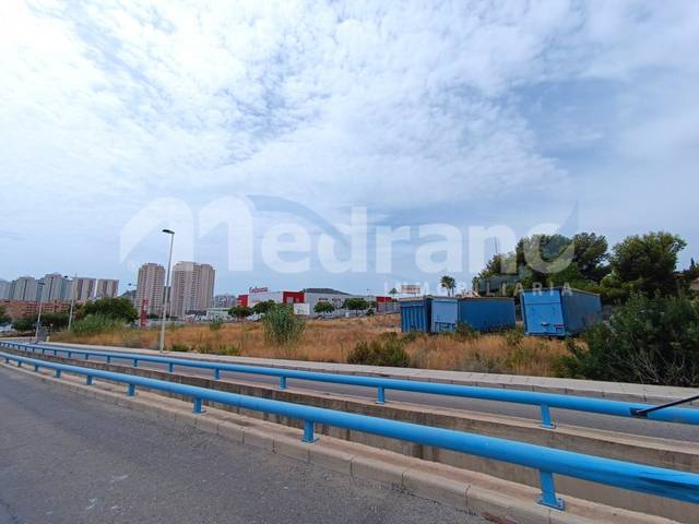 Terreno residencial en Alquiler en Cala de Finestrat