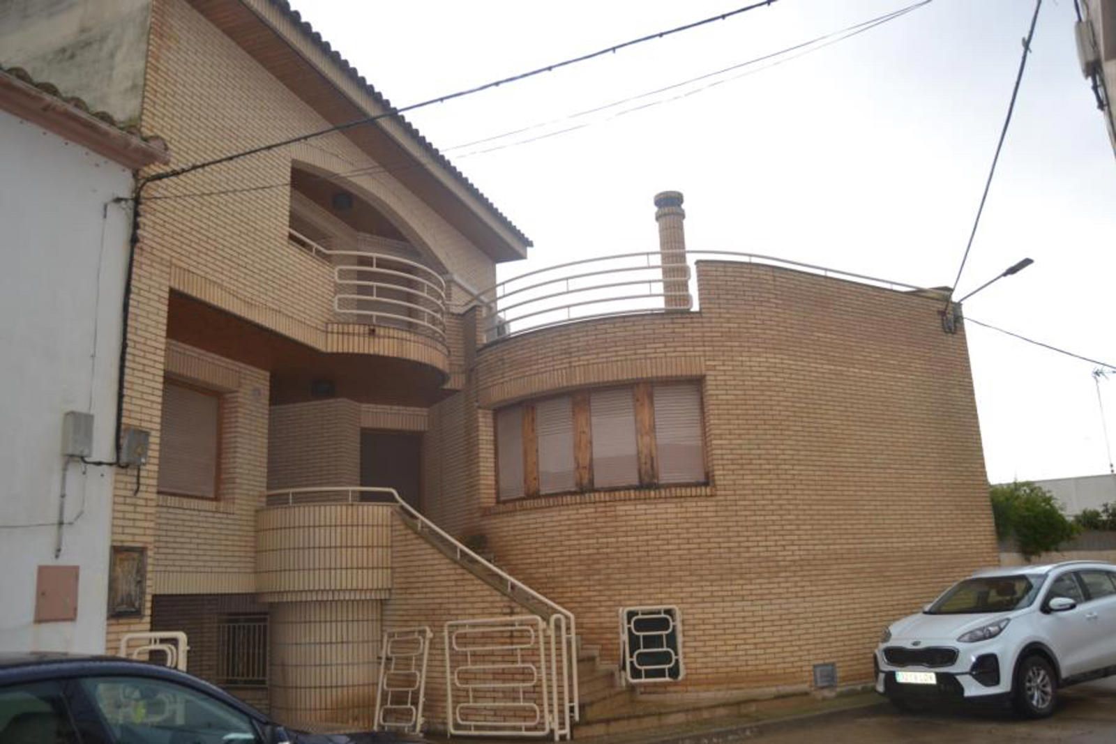 Exterior view of House or chalet for sale in Albalatillo  with Air Conditioner, Private garden and Storage room