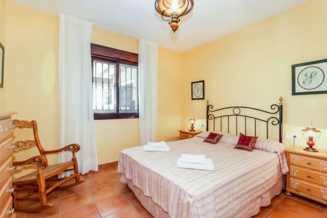 Casa rústica amb terrassa en venda a Altos de Estepona, imagen 21