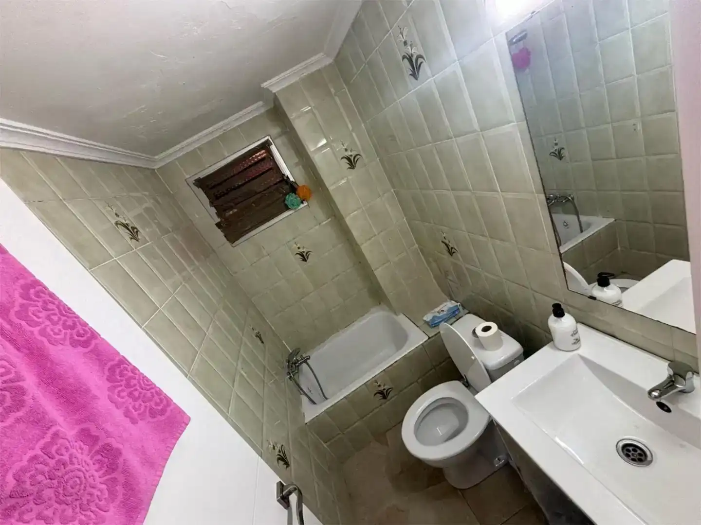 Bathroom of Flat for sale in Torredembarra  with Air Conditioner
