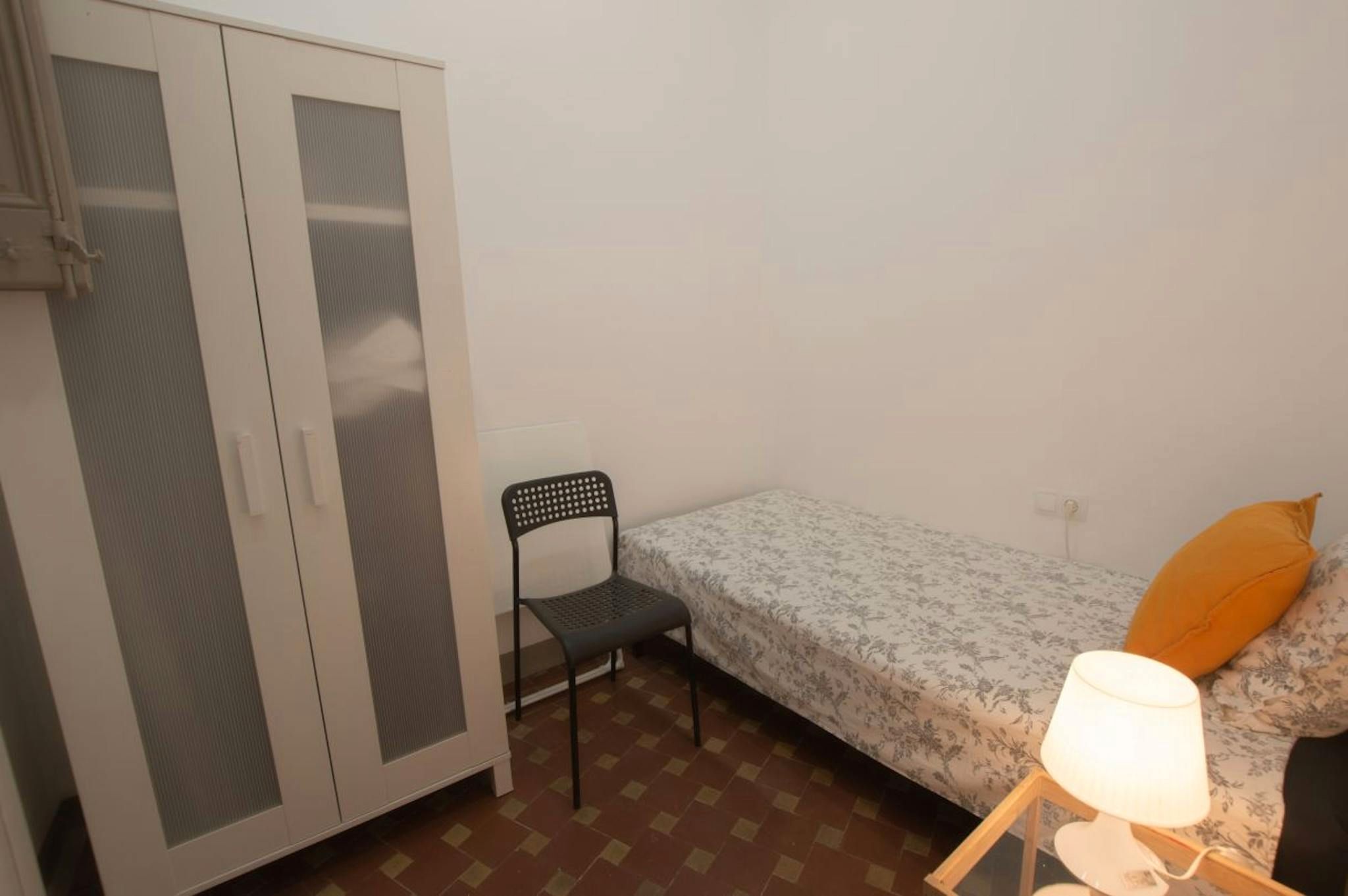 Bedroom of Flat for share in  Barcelona Capital  with Heating, Furnished and Washing machine