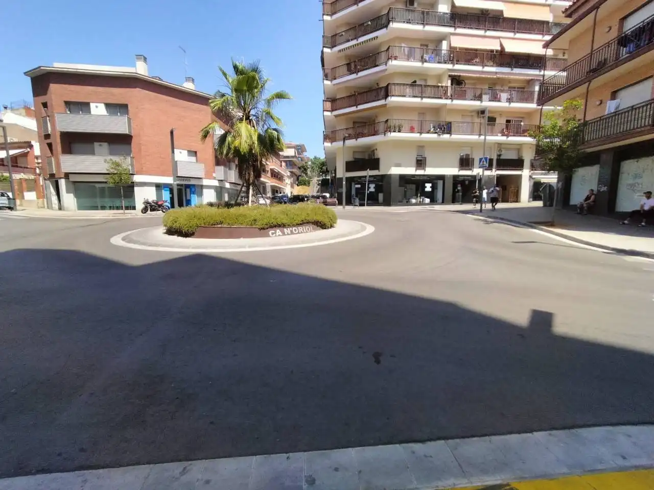 Vista exterior de Local en venta en Rubí con Aire acondicionado