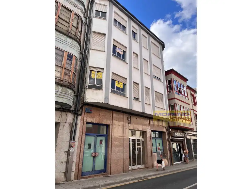 Piso en venta en Sarria