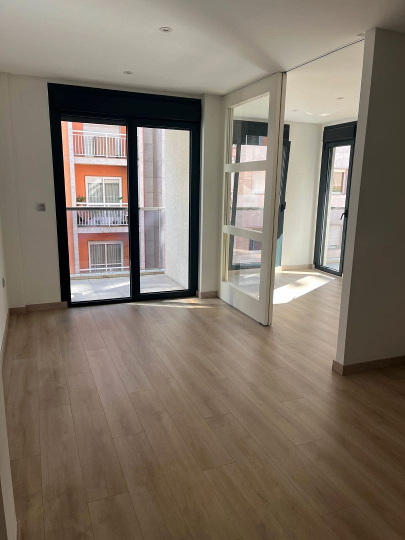 Flat to rent in Ourense Capital   with Heating, Parquet flooring and Storage room