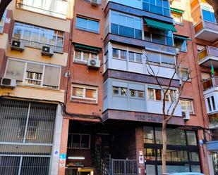 Exterior view of Apartment for sale in  Madrid Capital  with Heating, Parquet flooring and Oven