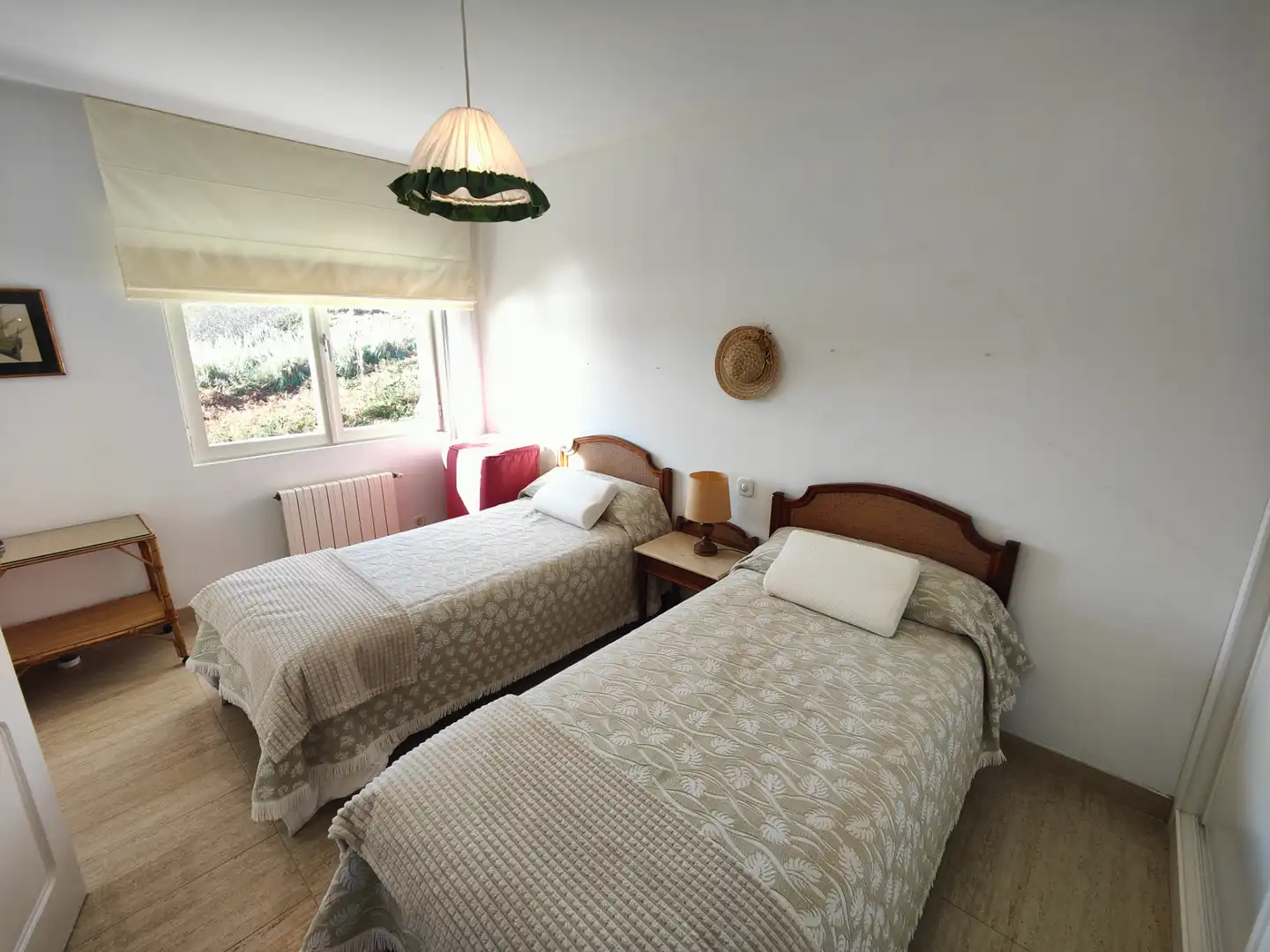 Habitación de Planta baja de alquiler en Suances con Calefacción, Terraza y Amueblado