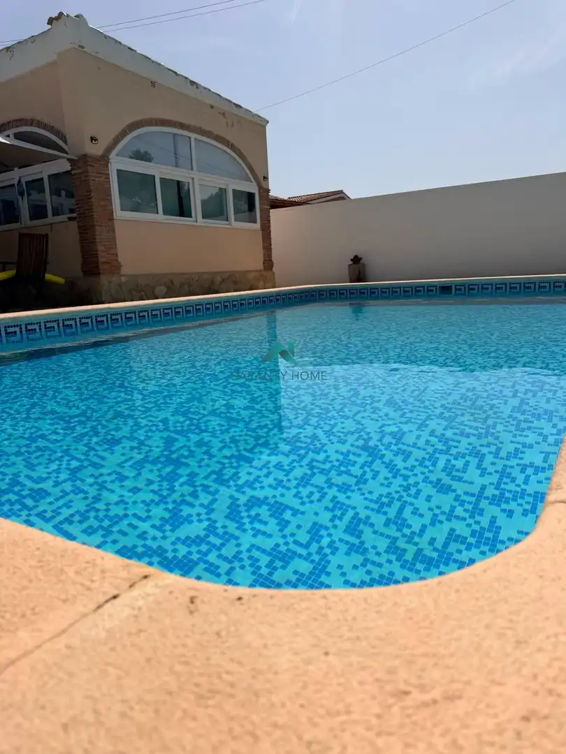 Piscina de Casa o xalet en venda en Serra amb Aire condicionat, Calefacció i Jardí privat