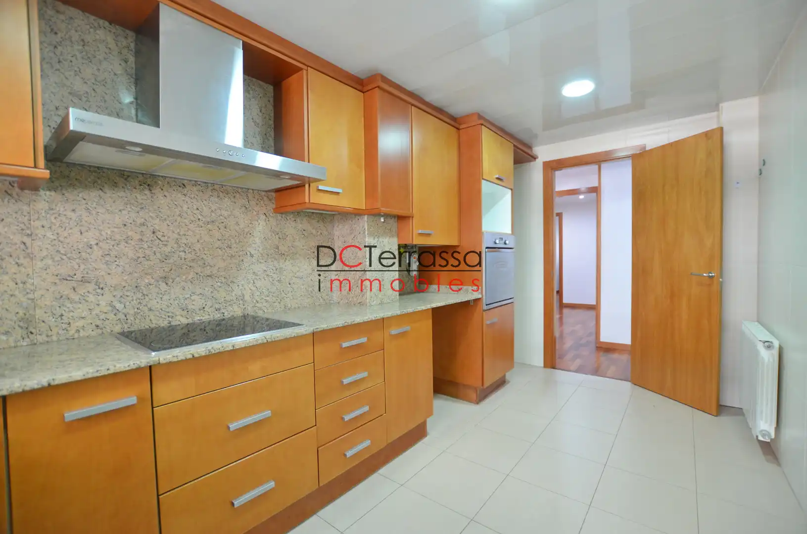 Cocina de Piso en venta en Terrassa con Calefacción, Parquet y Balcón