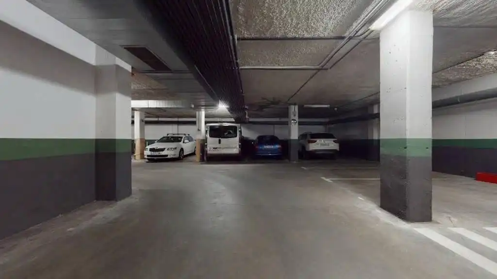 Parking of Flat for sale in Madrid  with Air Conditioner, Heating and Terrace
