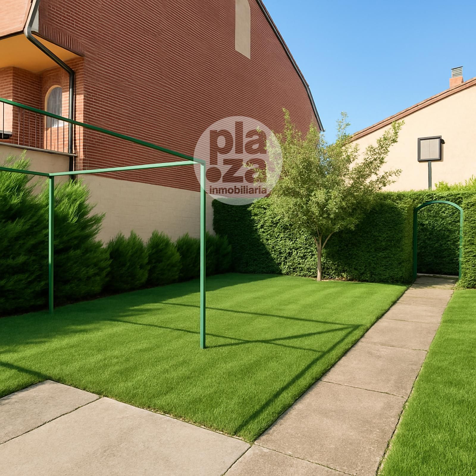 Casa o xalet en venda en Burgos Capital amb Calefacció i Jardí privat