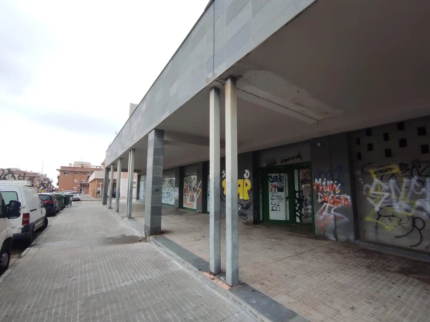 Locale commerciale in vendita a Rb Pau Casals, imagen 7