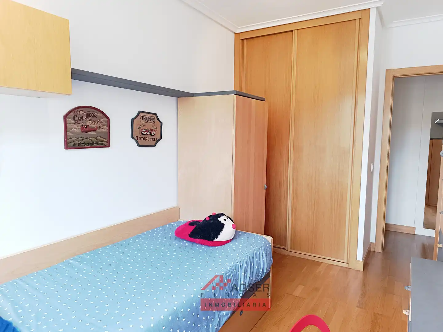 Dormitori de Pis en venda en Lardero amb Calefacció, Parquet i Terrassa