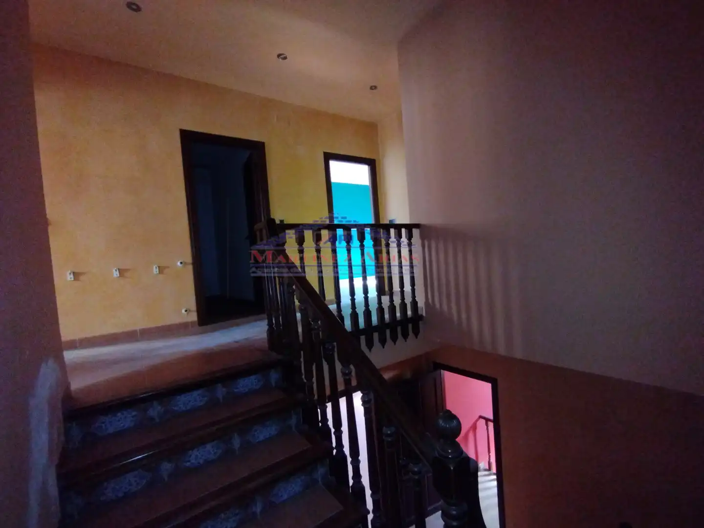 Casa adosada en venta en Sabiote con Balcón