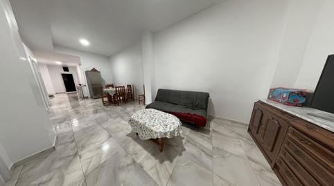 Foto 2 de Pis en venda a Carrer Francisco Giner de Los Ríos, Carolinas Altas, Alicante