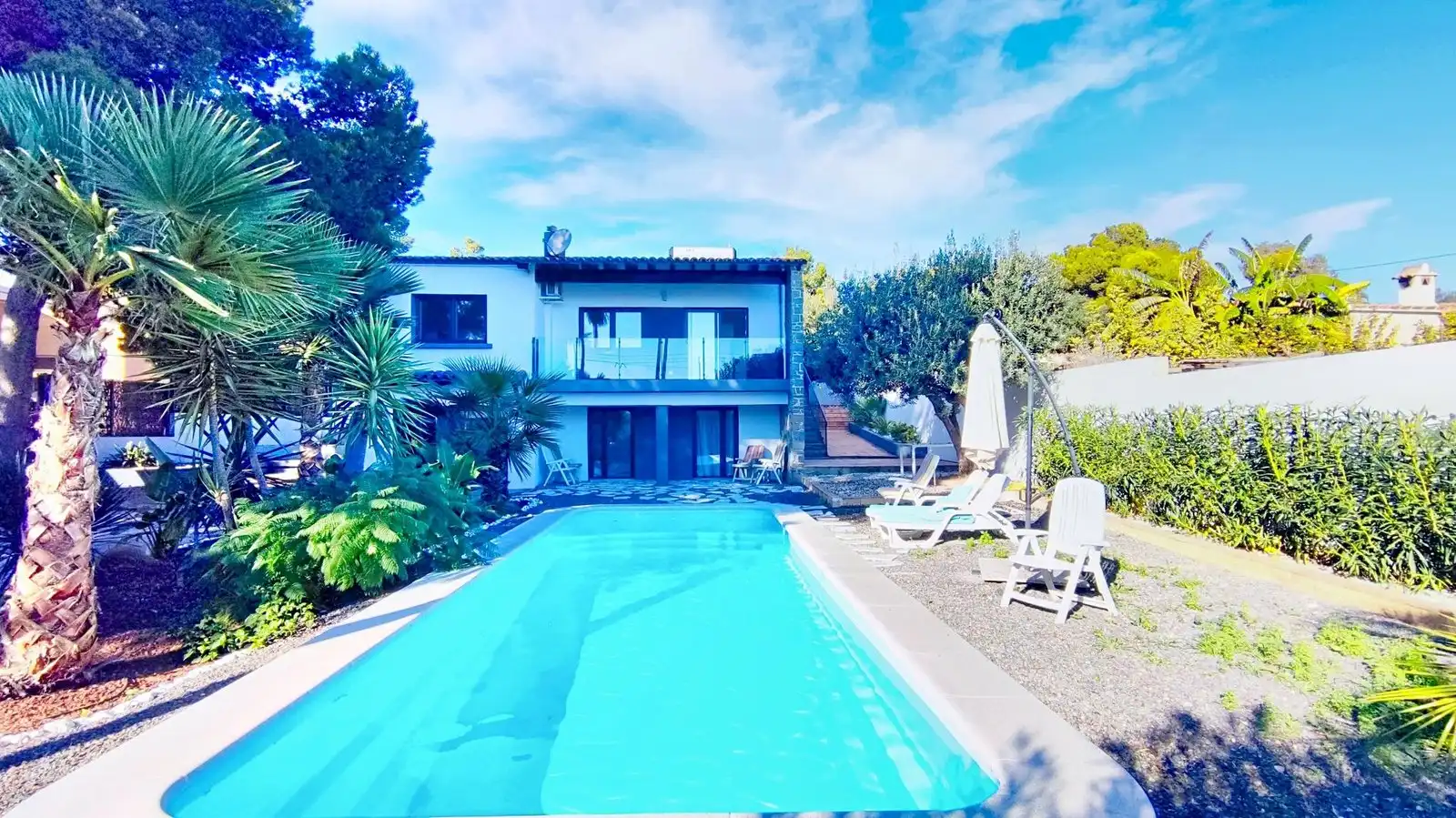Villa con terrazza in vendita a Marisol Park - Ortembach - Los Almendros