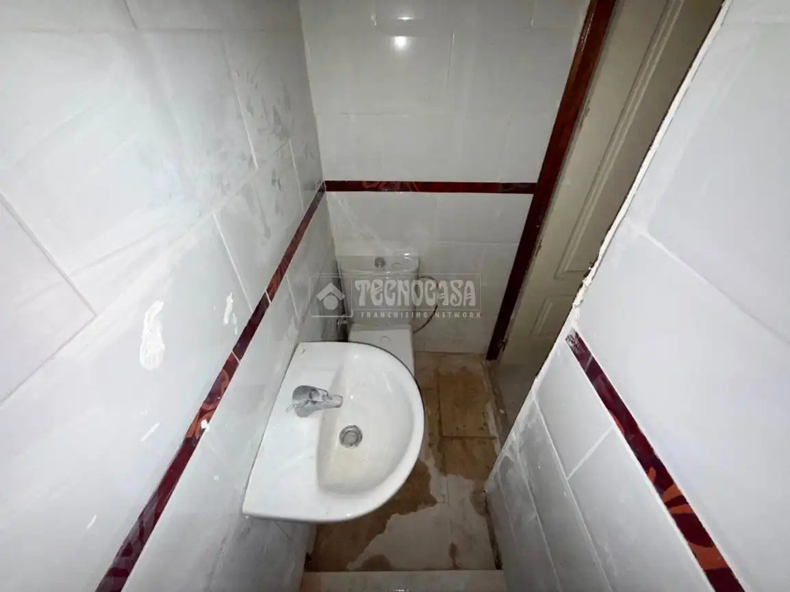 Badezimmer von Wohnung zum Verkauf in Santander