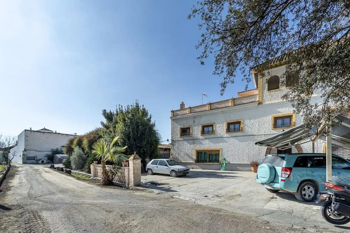 Casa rústica amb terrassa en venda a Santa Fe, imagen 31