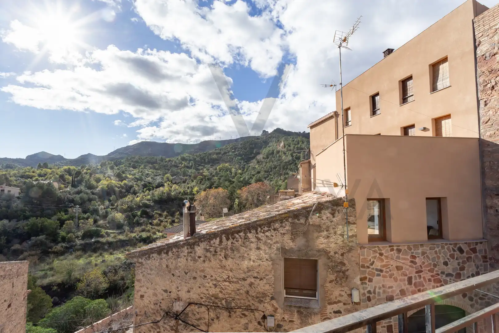 Vista exterior de Finca rústica en venda en L'Argentera amb Terrassa i Balcó