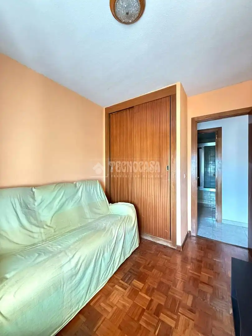 Bedroom of Flat for sale in Móstoles  with Heating, Terrace and Storage room