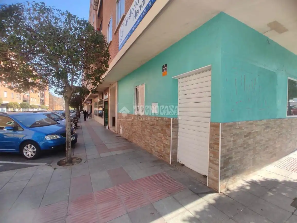 Vista exterior de Local de lloguer en San Fernando de Henares amb Aire condicionat