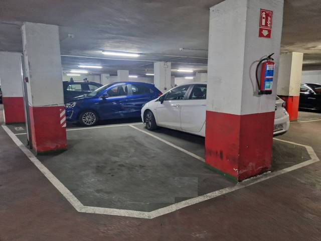 Garaje en Venta en Calle Manuel Allende en Zona Indautxu