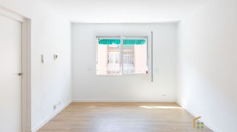 Foto 2 de Piso en venta en Rubí, Pomar, Badalona