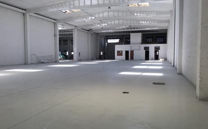 Nau industrial en venda en Santiago de Compostela 