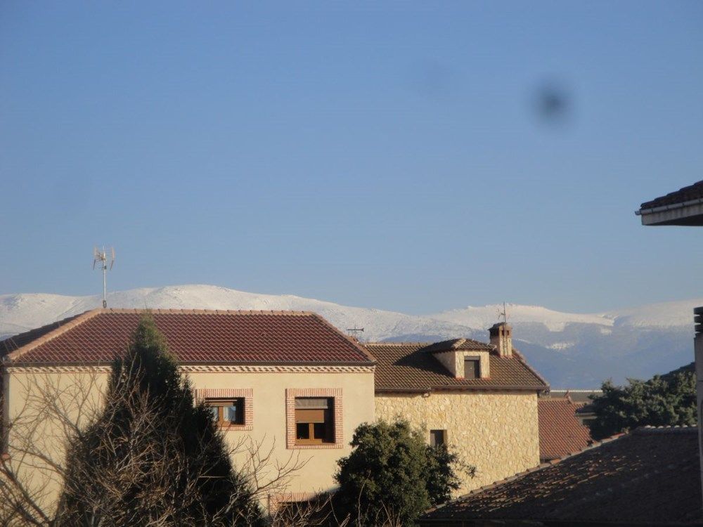 Exterior view of House or chalet for sale in San Cristóbal de Segovia  with Heating and Terrace