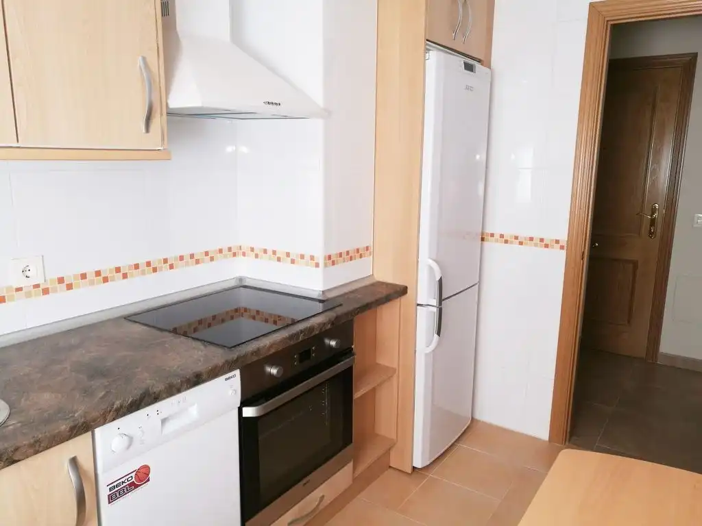 Cuina de Pis de lloguer en Daganzo de Arriba amb Calefacció, Moblat i Forn