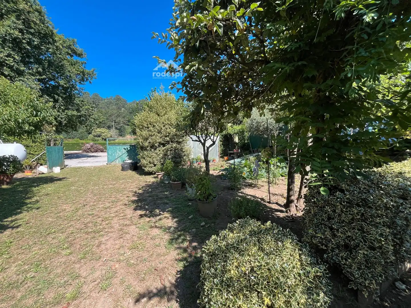 Jardín de Casa o chalet en venta en Beade  con Trastero, Piscina y Amueblado