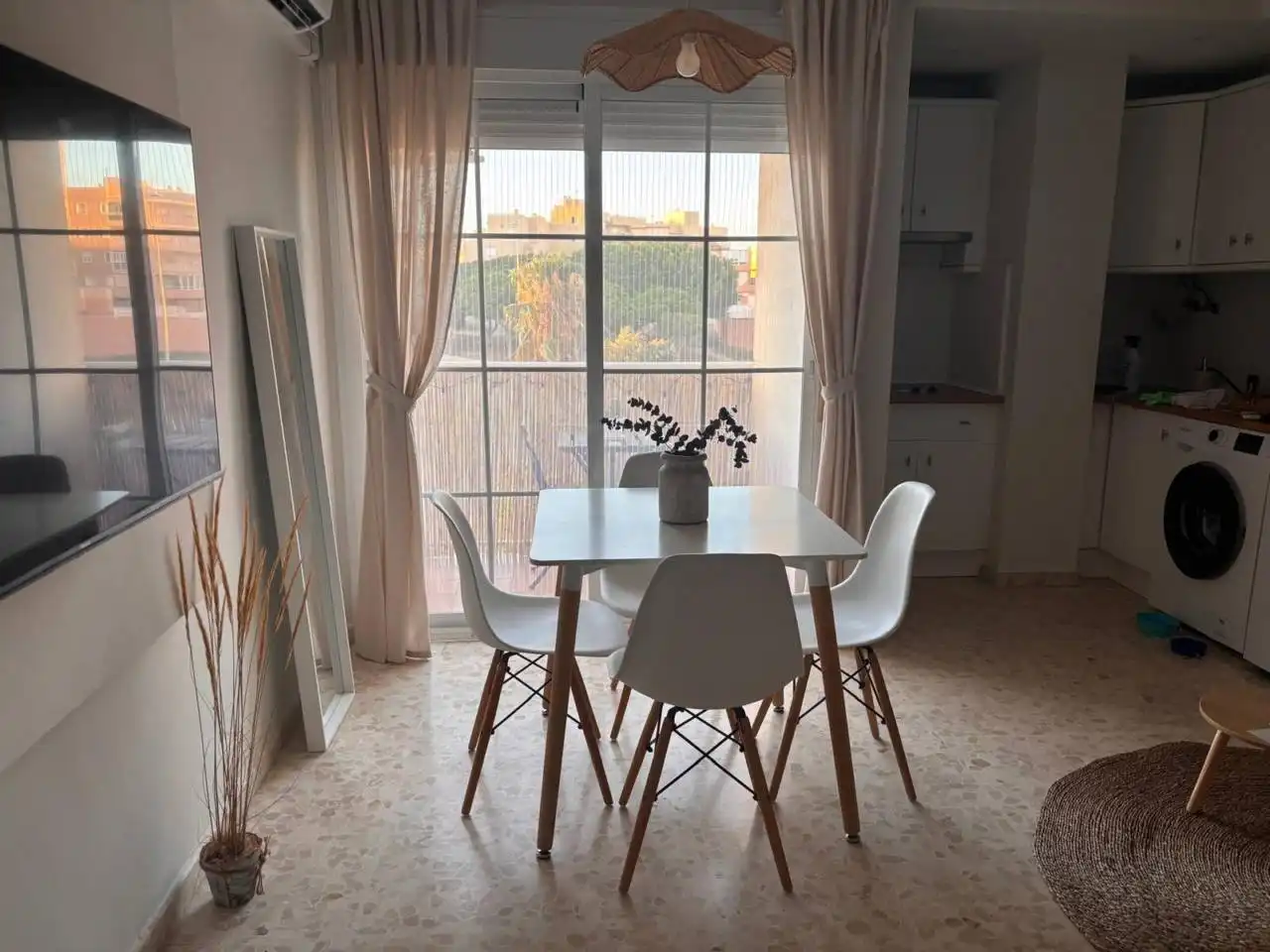Dining room of Study for rent in Roquetas de Mar  with Air Conditioner, Furnished and Balcony