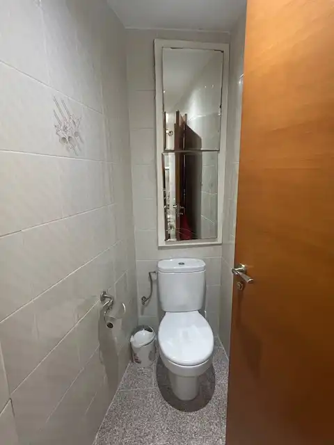Badezimmer von Wohnung zum Verkauf in Corbera mit Abstellraum, Möbliert und Waschmaschine