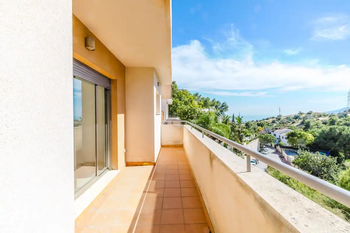 Terrassa de Casa adosada en venda en Málaga amb Aire condicionat, Calefacció i Jardí privat