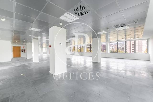 Oficina en Alquiler en Avinguda Diagonal en Barri de les Corts