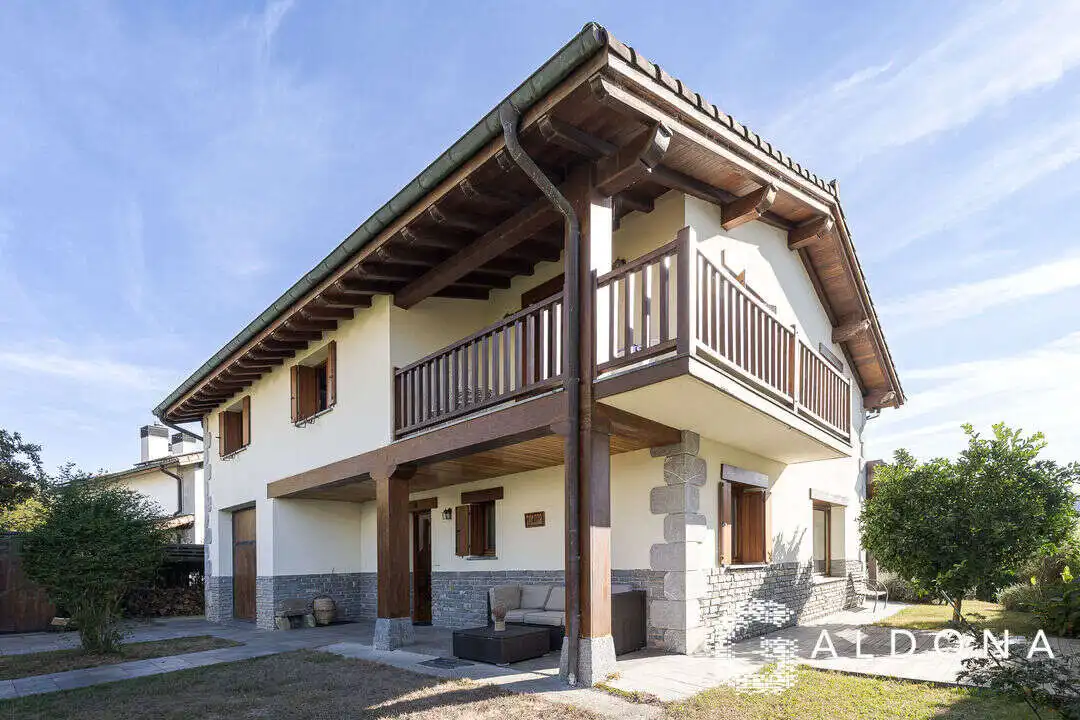 Exterior view of Houses for sale in Baliarrain, Gipuzkoa