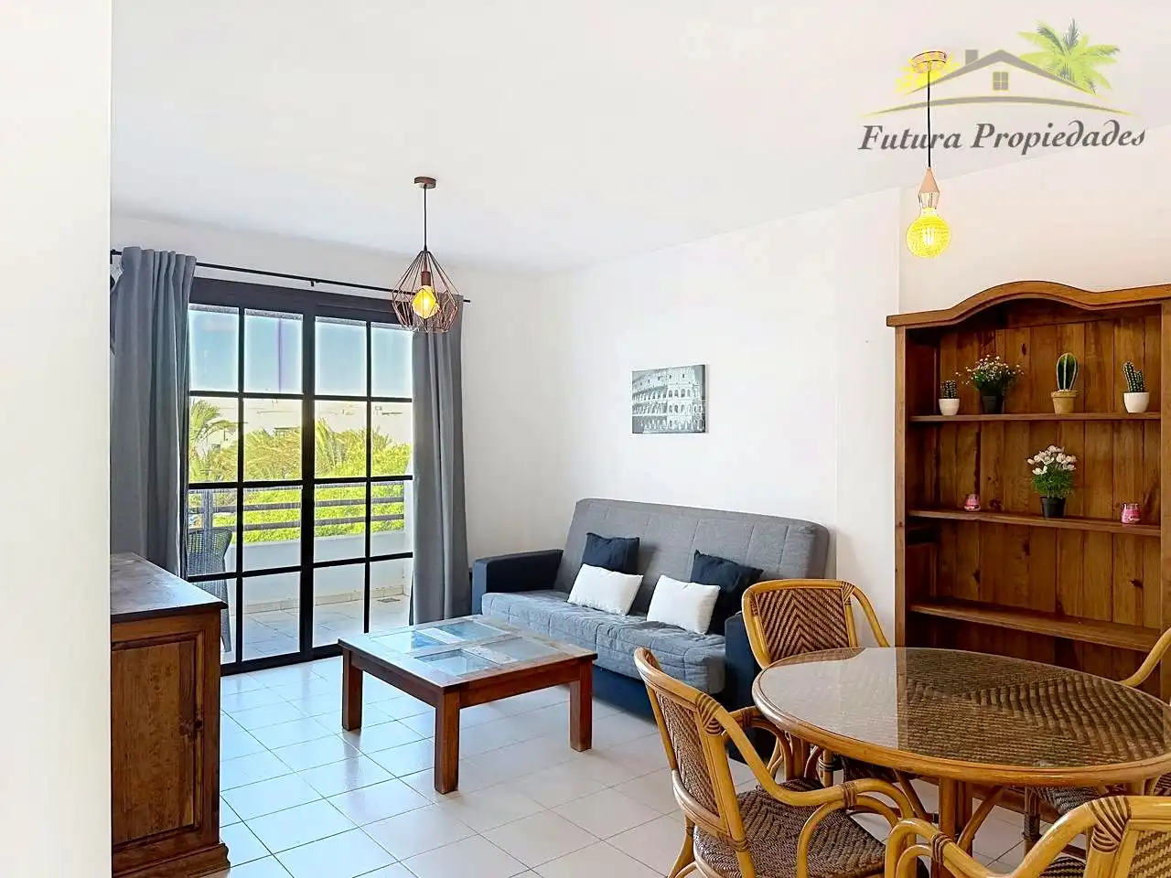 Sala de estar de Piso en venta en Teguise con Terraza y Piscina comunitaria