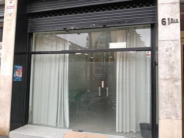 Local comercial en Alquiler en GRAN VIA CARLOS III , 61 BI en La Maternitat i Sant Ramon