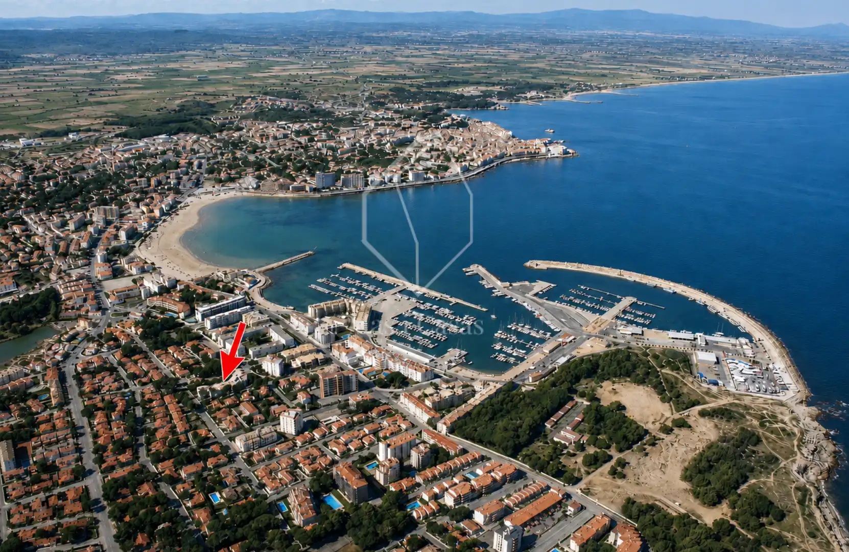 Aparcament de Apartament en venda en L'Escala amb Aire condicionat, Calefacció i Terrassa
