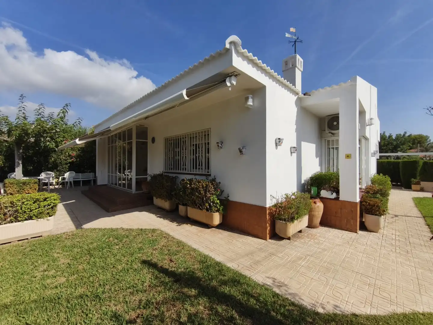 Vista exterior de Casa o chalet en venta en Mont-roig del Camp con Aire acondicionado, Calefacción y Jardín privado