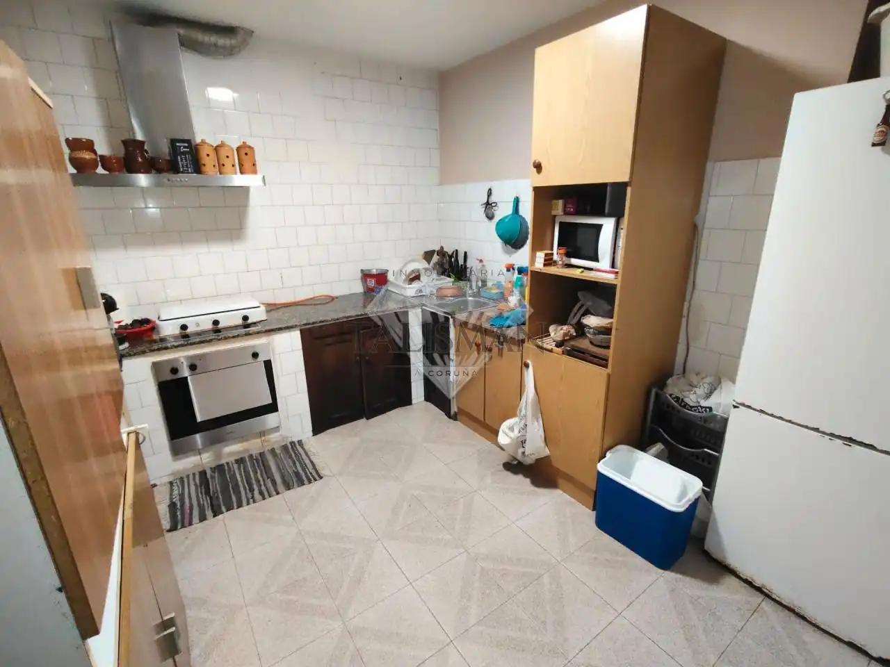 Cocina de Casa adosada en venta en Noia con Calefacción, Jardín privado y Terraza