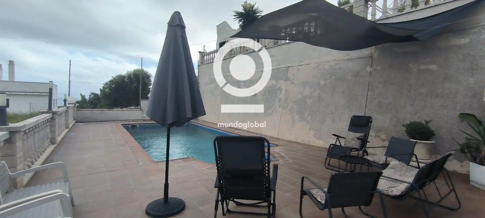Villa con piscina in vendita a VALLES, imagen 2