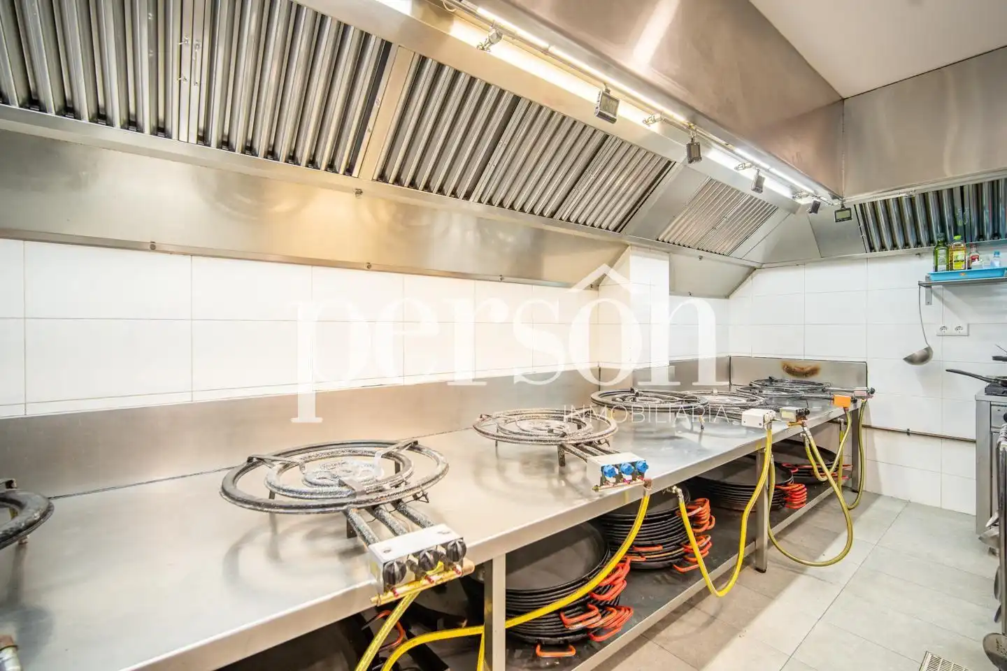 Local en venta en Rocafort