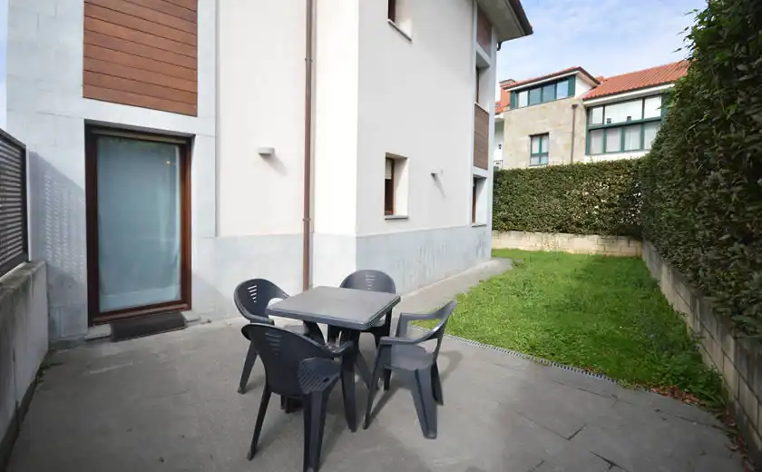 Jardín de Apartamento de alquiler en Llanes con Calefacción, Amueblado y Horno