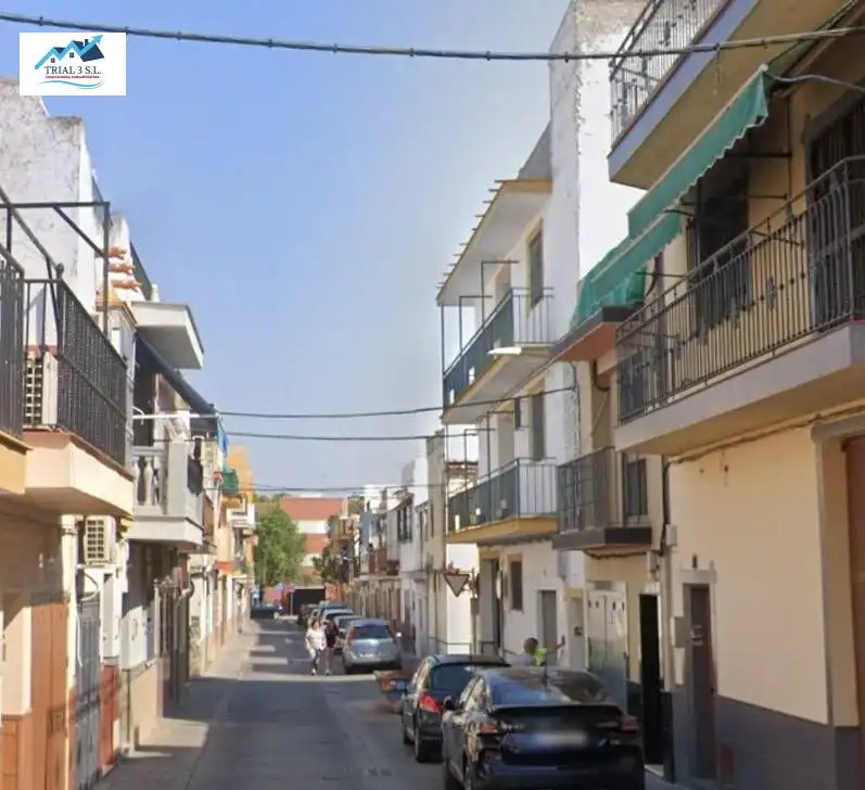 House for sale in Calle TORREQUEBRADILLA