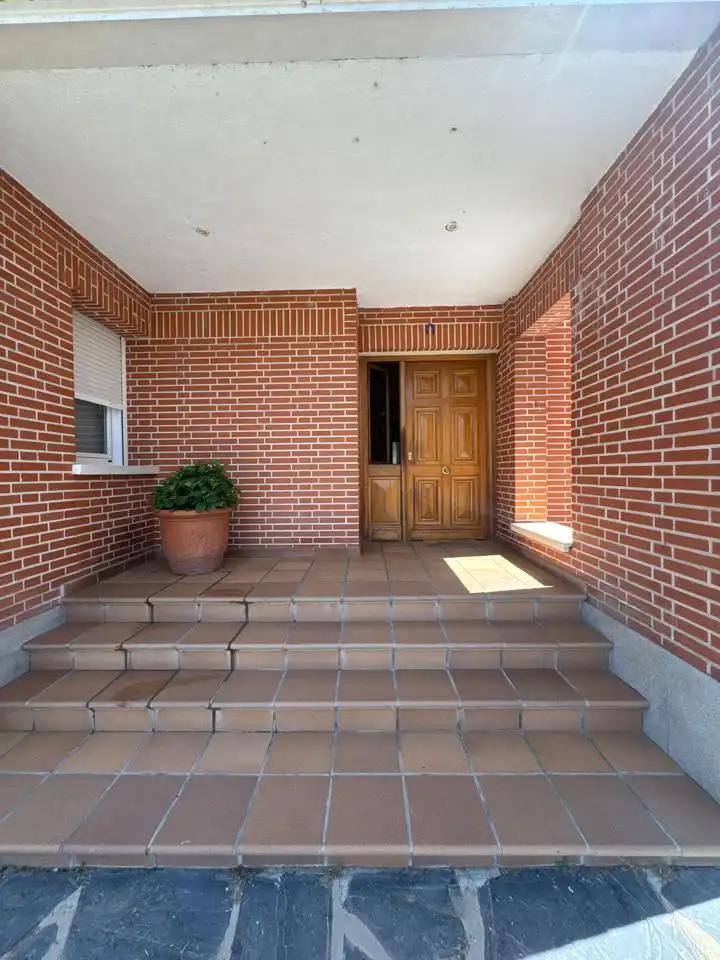 Haus oder Chalet zum Verkauf in Galapagar mit Klimaanlage, Heizung und Privatgarten