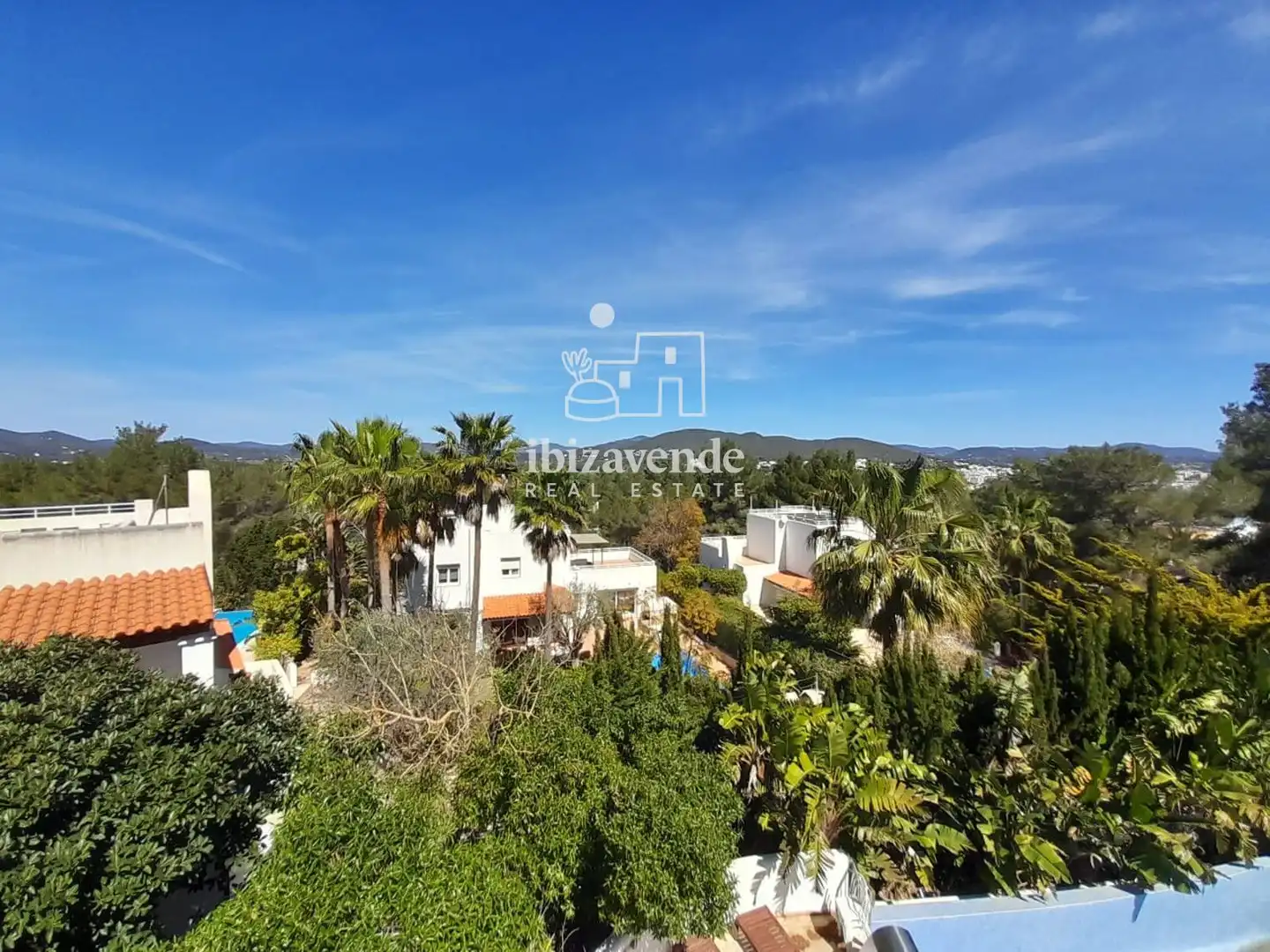 Vista exterior de Casa o xalet en venda en Santa Eulària des Riu amb Aire condicionat, Calefacció i Piscina