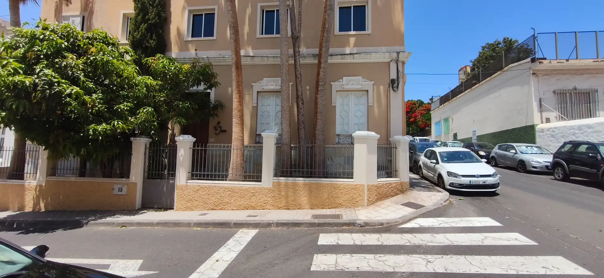 Vista exterior de Pis de lloguer en Santa Cruz de Tenerife amb Aire condicionat, Jardí privat i Parquet