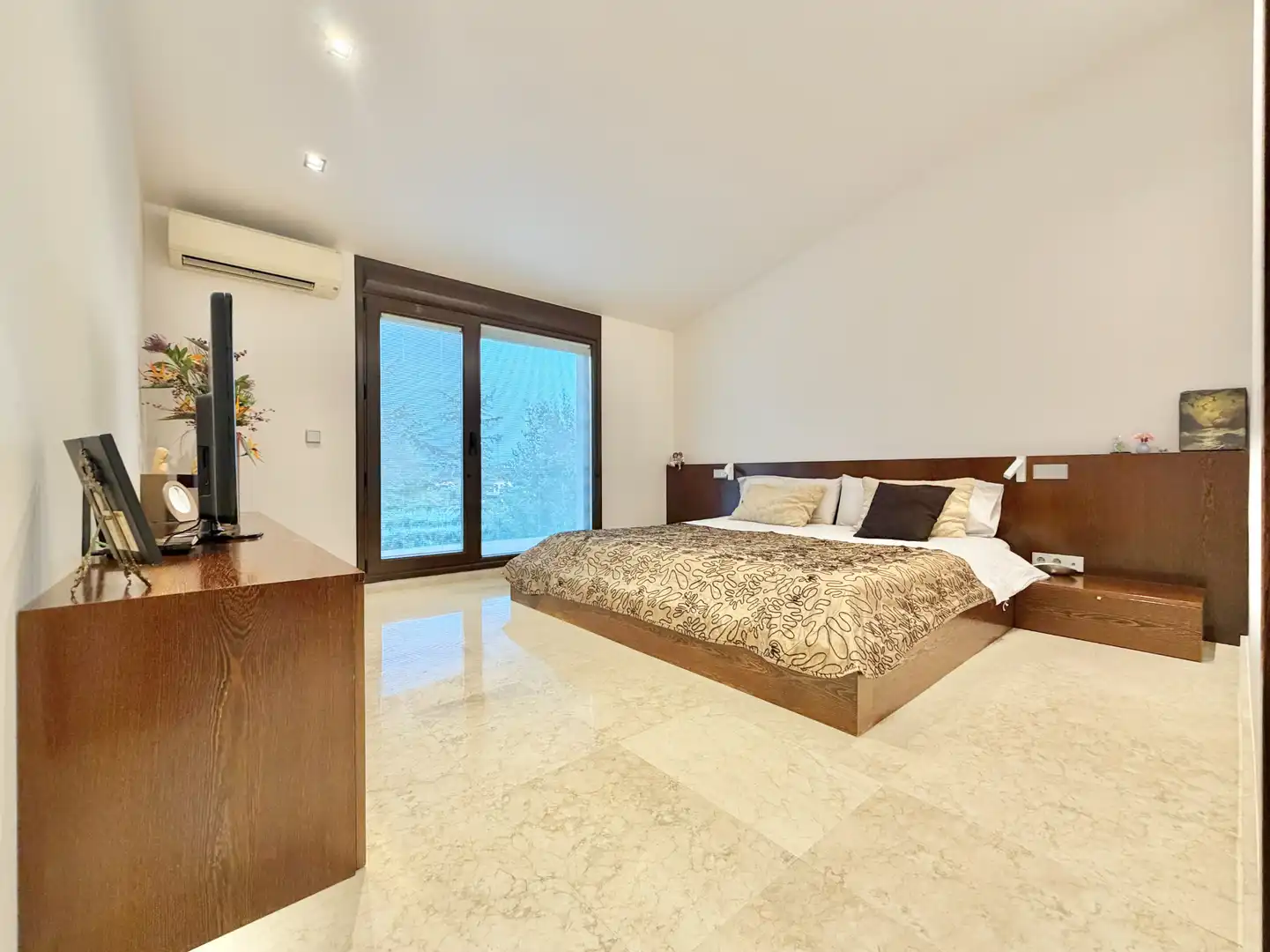 Habitación de Casa o chalet en venta en Galapagar con Aire acondicionado, Calefacción y Jardín privado