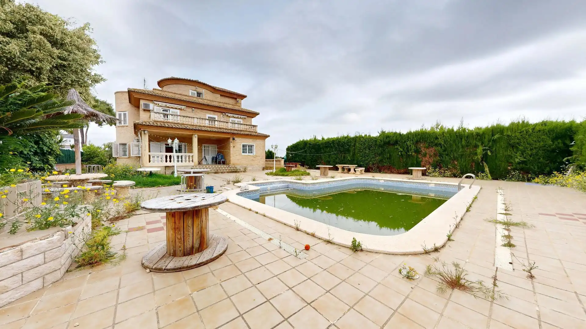 Jardí de Casa o xalet en venda en Torrent amb Terrassa, Traster i Piscina