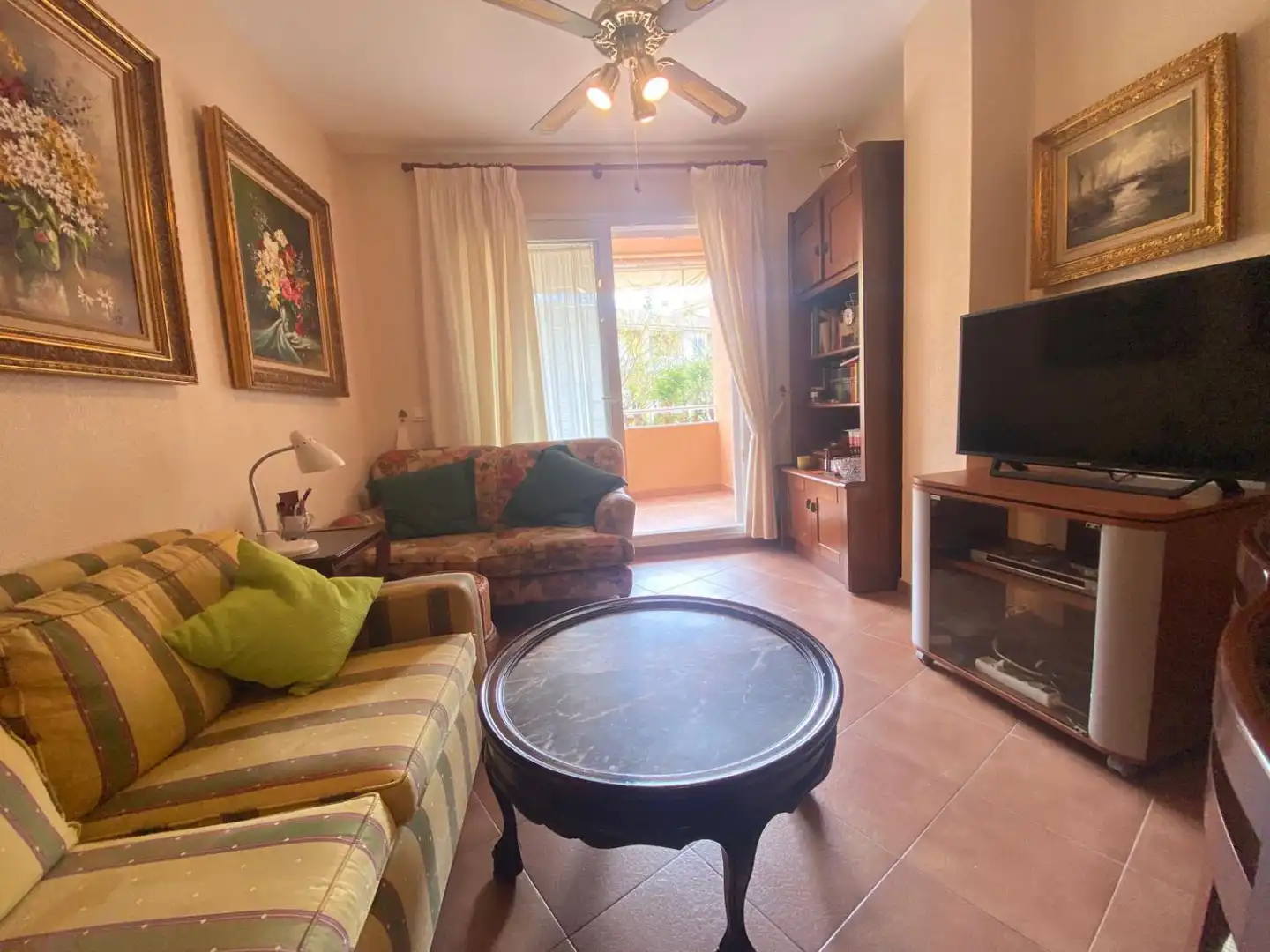 Sala de estar de Apartamento en venta en Islantilla con Terraza y Amueblado